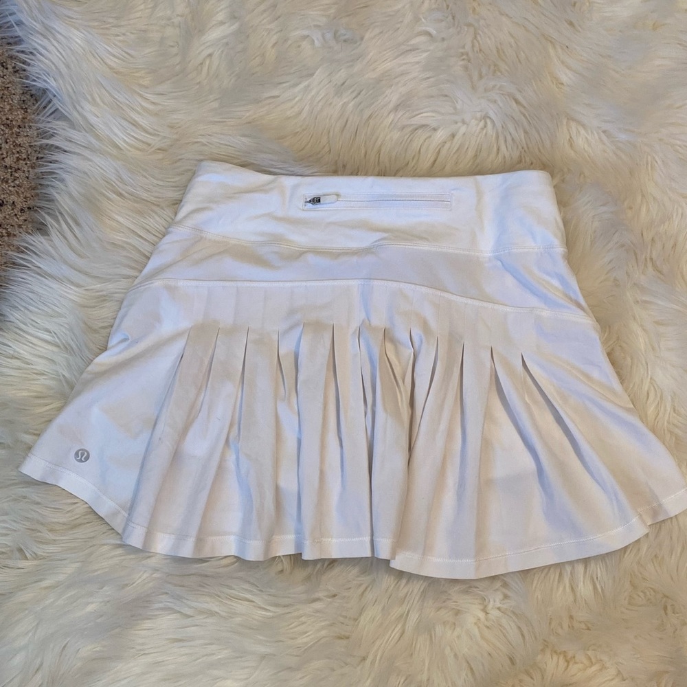 Lululemon Circuit breaker Skirt (Tall)